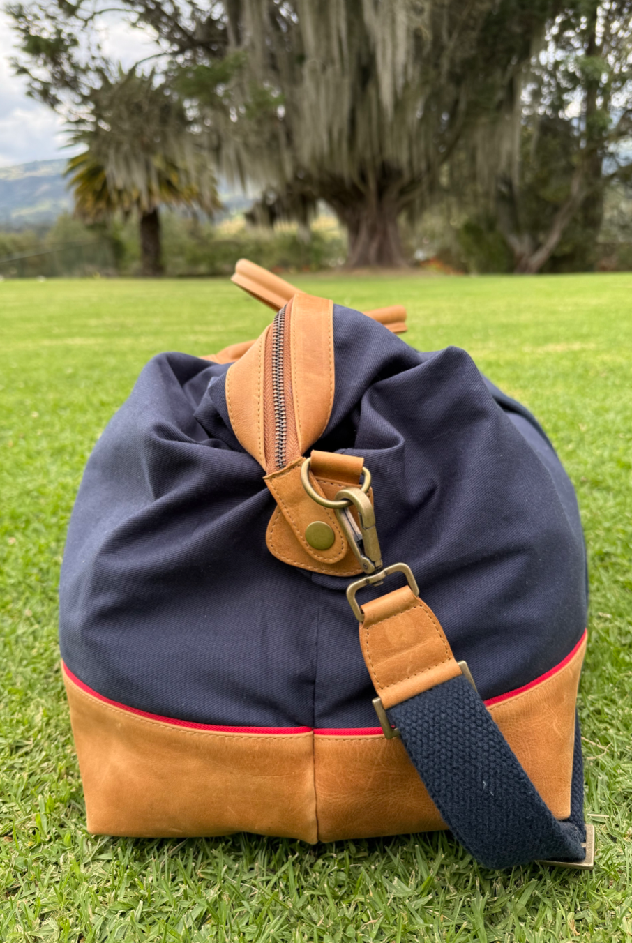 NAVY WEEKEND BAG